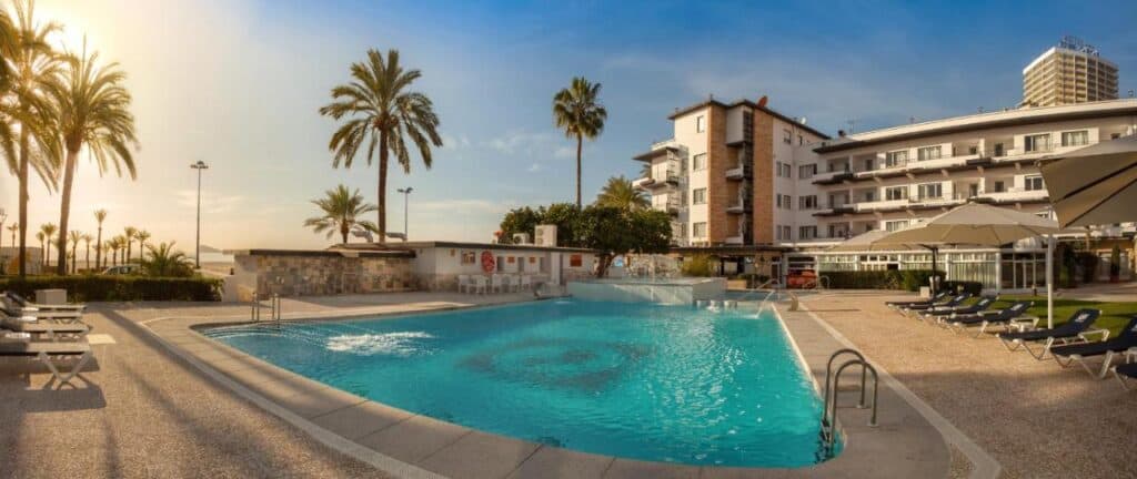 Pool at the Gran Hotel Delfin
